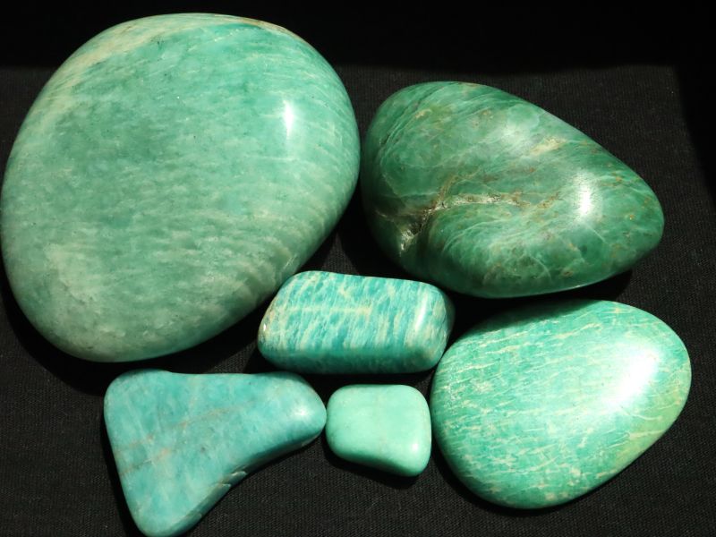 Amazonit - kámen, minerál, polodrahokam, zelený, pravý, přírodní, surový, prodej, cena