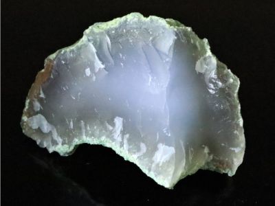 Kámen chalcedon (modrý a bílý) - surový minerál - přírodní polodrahokam (nerost) - prodej a cena