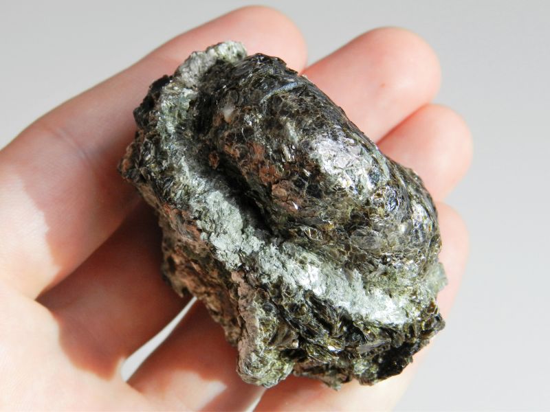 Heřmanovská koule - přírodní surový kámen - minerál
