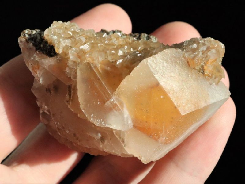 Pravý kámen kalcit - přírodní surový minerál / nerost | Aragonit, kobalt, hornina